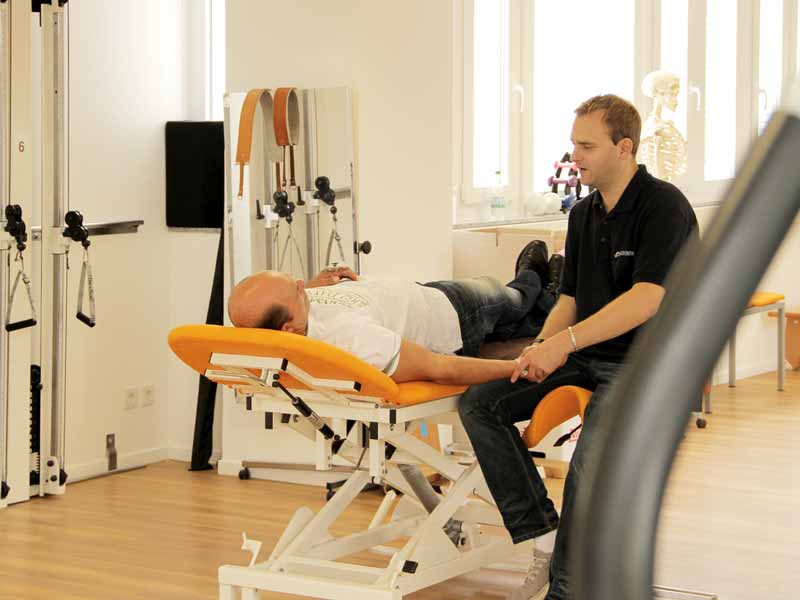 REHA-TRAINING, Bergisch Gladbach - Bensberg, Krankengymnastik, Physiotherapie, Massagen und physikalische Therapie, Ergotherapie